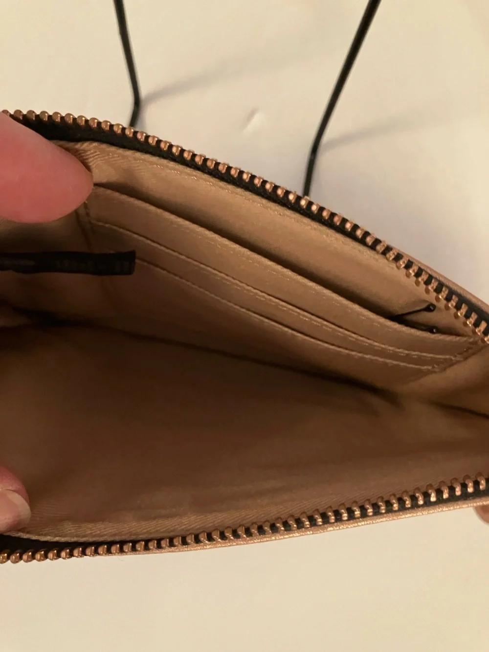 Fossil compact wristlet